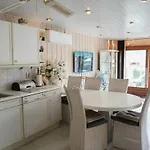 With Waterfront Sauna And Boat * Loosdrecht
