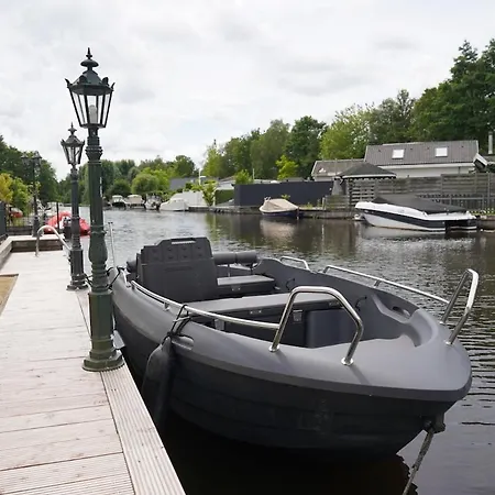 With Waterfront Sauna And Boat *